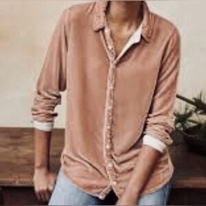 CP Shades Velvet Button Up Long Sleeve Shirt Blush Pink M Beautiful!